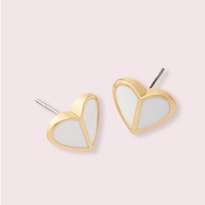 Kate spade heritage spade heart studs new